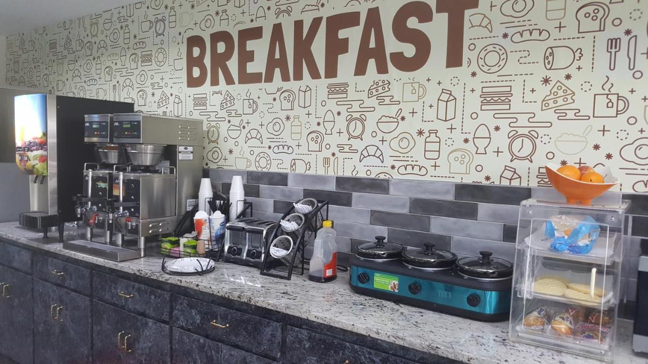 Econo Lodge Oak Grove-Blue Springs Bagian luar foto