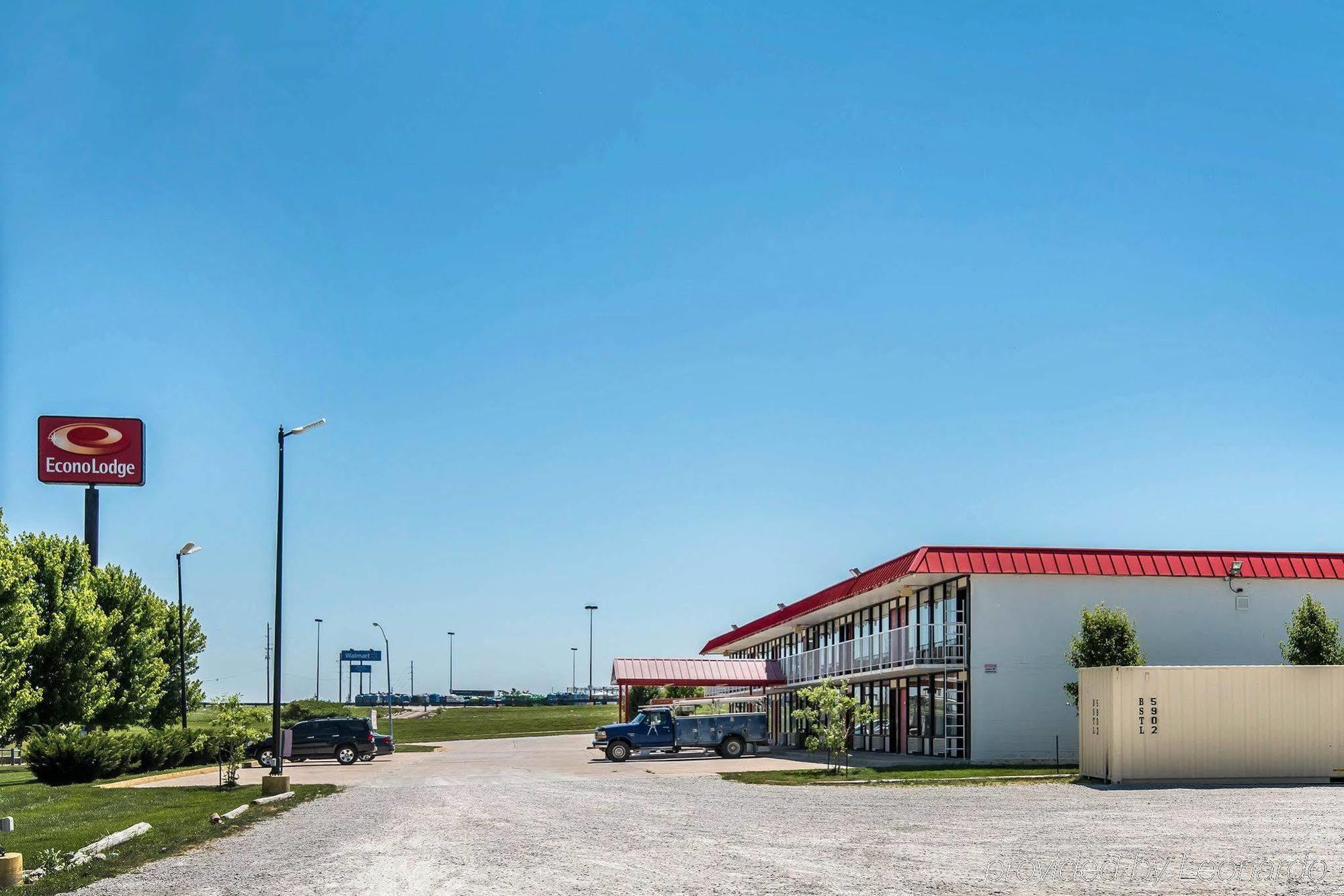 Econo Lodge Oak Grove-Blue Springs Bagian luar foto